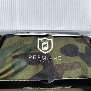 Todd Snyder collab with Foot Joy; Premiere series golf shoes.